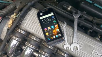 CAT S60