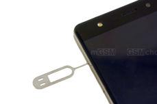 Gniazdo kart w myPhone X Pro