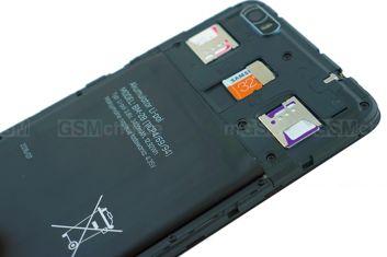 Gniazda kart w myPhone Luna II Gniazda kart w myPhone Luna II