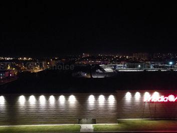 Porównanie zdjęc w trybie automatycznym i w trybie nocnym