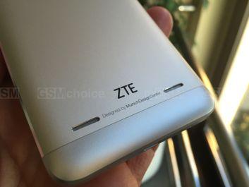 Oglądamy telefon - tył