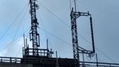 Działanie przedniej diody LED oraz zoom cyfrowy