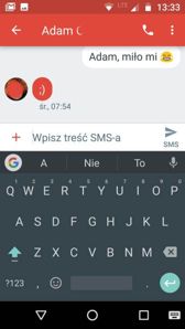 Aplikacja wiadomości i klawiatura systemowa