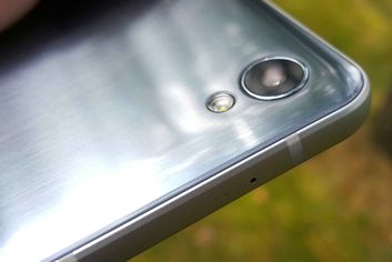 LG Q6