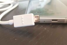 Zestaw i standardowy zasilacz Zestaw i standardowy zasilacz