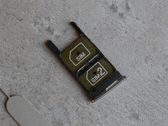 Tacka na karty SIM i microSD