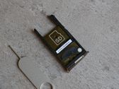 Tacka na karty SIM i microSD
