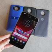 Moto Z2 Play wraz z testowanymi modułami