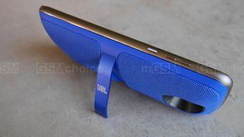 Moto Mods Soundboost 2