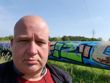 Ujęcia z przedniego aparatu. Można użyć rozbłysku wyświetlacza w roli lampy doświetlającej.