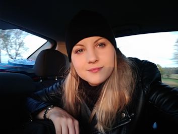 Przykładowe zdjęcia z frontowego aparatu