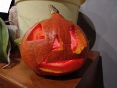 Zdjęcia w słabym świetle (także z diodą LED)