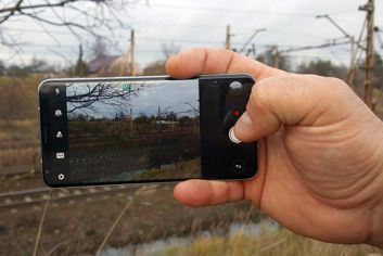 LG V30