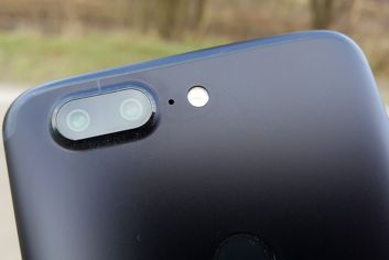 OnePlus 5T