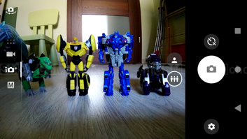 Porównanie ujęcia standardowego i z wykorzystaniem szerokiego kąta