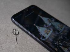 Tacka na karty SIM/microSD