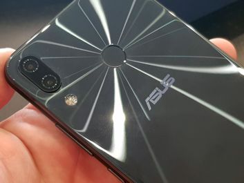Asus ZenFone 5 Asus ZenFone 5