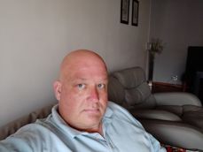 Selfie z przedniego aparatu - z rozmyciem tła, upiększeniem i 