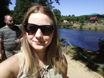 Zdjęcia z frontowego aparatu Zdjęcia z frontowego aparatu