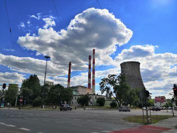 Po lewej - zdjęcia w trybie auto | Po prawej - zdjęcia ze wsparciem AI