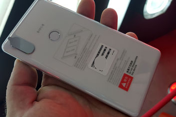 Xiaomi Mi MIX 2S