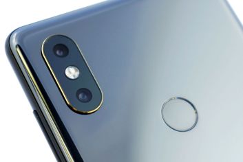 Xiaomi Mi MIX 2S