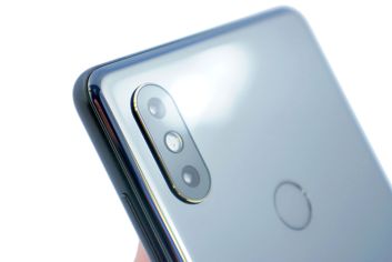 Xiaomi Mi MIX 2S