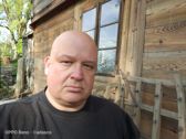 Selfie z rozmywaniem tła i zwykłe