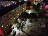 Porównanie zdjęć w trybie automatycznym i nocnym