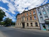 Porównanie standardowego i szerokiego kąta