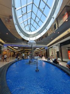 Porównanie zdjęć z poszczególnych aparatów: standardowy, szeroki kąt i teleobiektyw