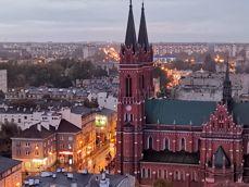 Porównanie zdjęć z wykorzystaniem aparatu szerokokątnego - głównego - tele