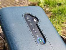Oppo Reno 2 w etui z zestawu