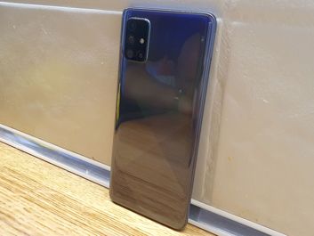 Samsung Galaxy A71