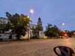 Obiektyw główny vs szerokokątny