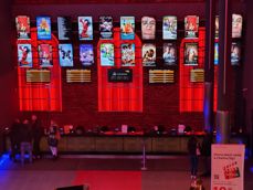 Porównanie zdjęć wykonanych aparatem ultraszerokokątnym, głównym i tele 