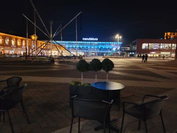 Zdjęcie w trybie auto i trybie nocnym