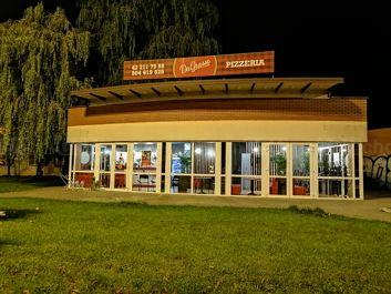 Porównanie zdjęć z wykorzystaniem trybu auto i trybu nocnego