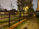 Tryb nocny vs. automat