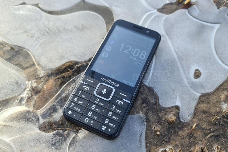 myPhoen Up Smart LTE nie może pochwalić się wodoodpornością czy zwiększoną wytrzymałością na upadki myPhoen Up Smart LTE nie może pochwalić się wodoodpornością czy zwiększoną wytrzymałością na upadki