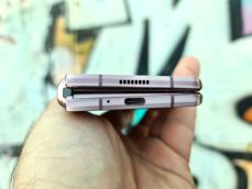 Samsung Galaxy Z Fold 2