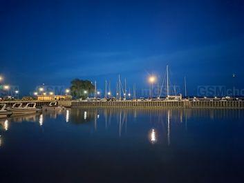 Porównanie zdjęć w trybie auto i w trybie nocnym