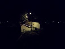 Zdjęcia nocne: tryb auto, tryb nocny, szeroki kąt