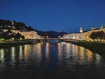 Porównanie zdjęć w trybie auto i w trybie nocnym