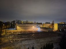 Ujęcia z trzech obiektywów (szerokokątny, główny i tele)