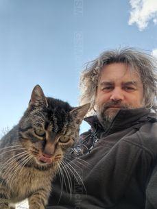 Selfiki z zewnętrznego i wewnetrznego aparatu