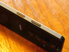 Sony Xperia Pro-I - boczne krawędzie