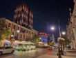 Tryb nocny (góra) vs. automat (dół)