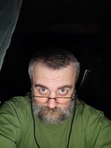 Autoportrety robione przednimi aparatami Autoportrety robione przednimi aparatami