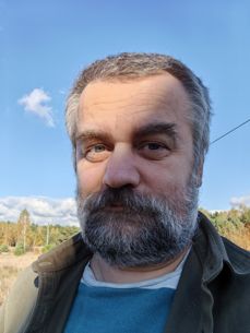 Kilka autoportretów w różnych warunkach